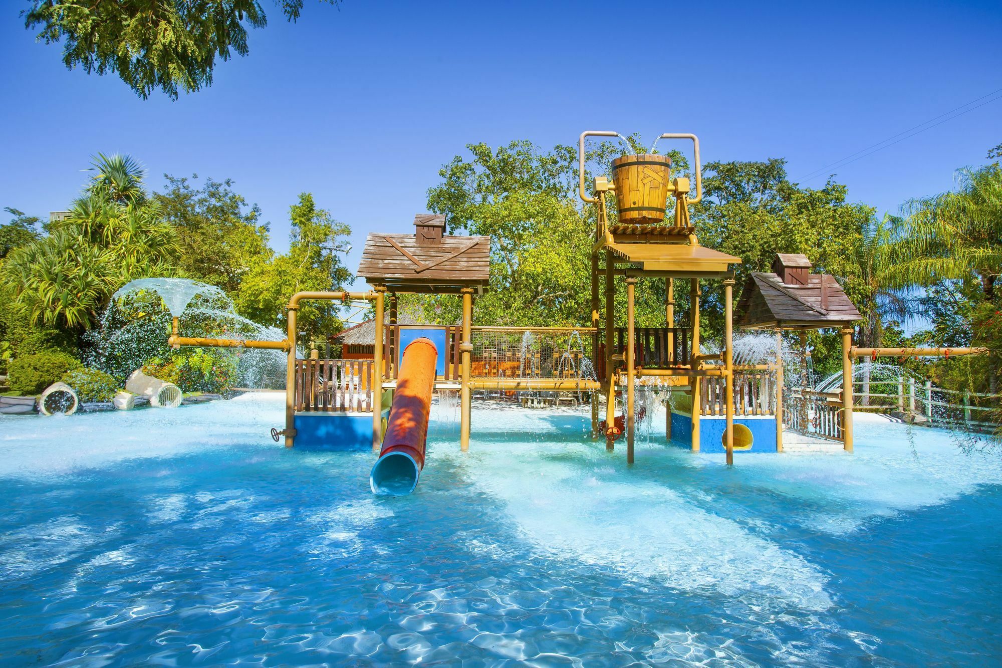 Rio Quente Resorts - Hotel Luupi Екстериор снимка